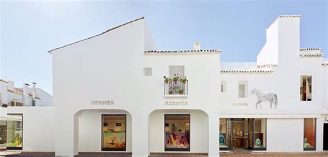 Hermes International : Hermès reopens its store in Puerto Banús .